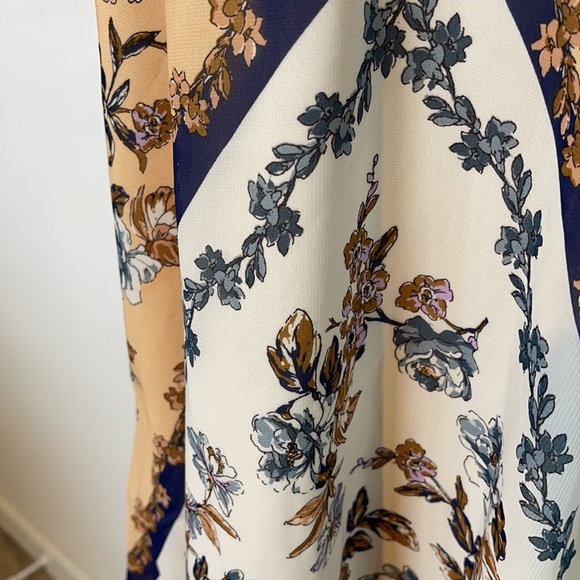 Lots of Love by Speechless-Earthy Floral Halter Boho Sleeveless Mini Dress Sz Sm - Picture 5 of 16